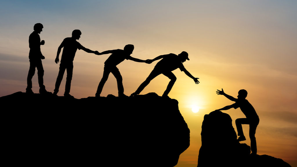 Cuando el liderazgo y la inteligencia emocional potencian el bienestar y rendimiento organizacional