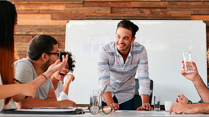 Liderar con empatía y estrategia: las claves del liderazgo efectivo para el trabajo en equipo